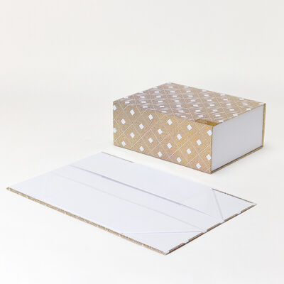 Embossed Magnetic Closure Gift Box Portable Folding Magnetic Gift Box