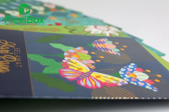 Custom Festival Red Packet with High-grammage Cardstock, Hot-stamping and Embossing, and Multilingual Printing for Hari Raya and Chinese New Year